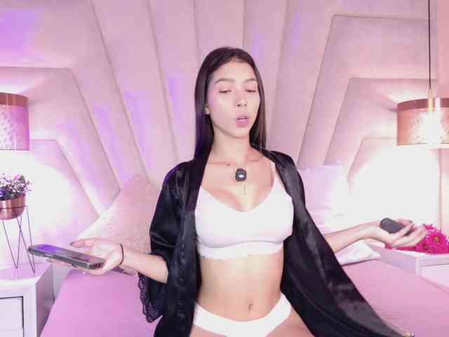 BREE-WATSON webcam