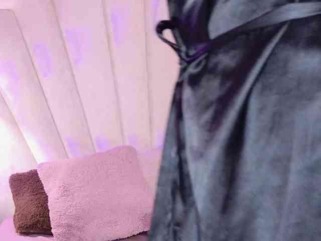 BREE-WATSON webcam