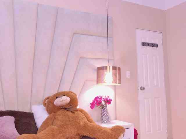 BREE-WATSON webcam