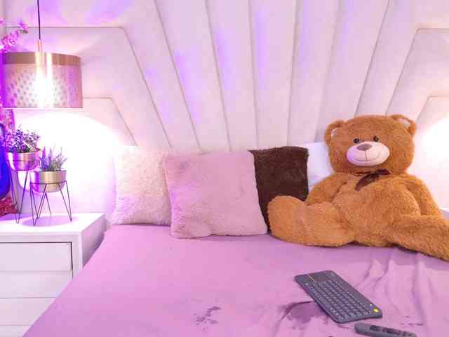 BREE-WATSON webcam