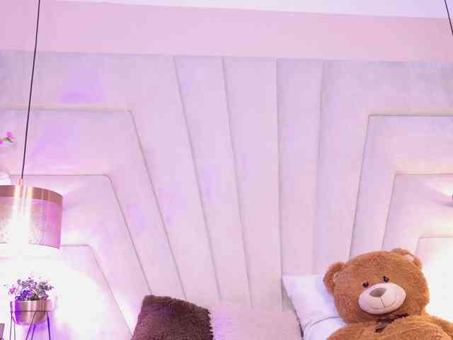 BREE-WATSON webcam