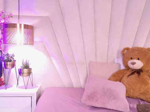 BREE-WATSON webcam