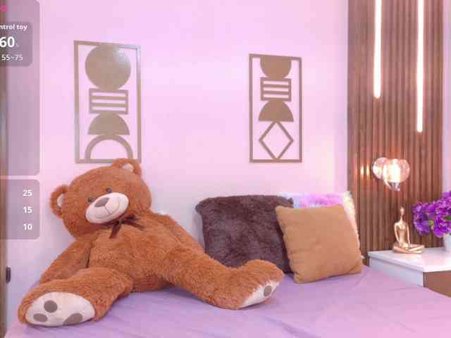 BREE-WATSON webcam