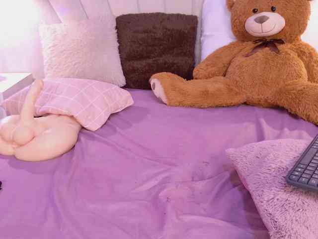 BREE-WATSON webcam