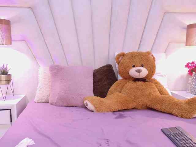 BREE-WATSON webcam