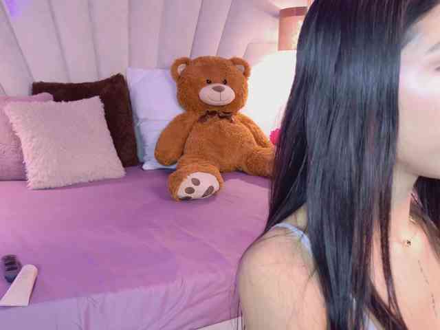 BREE-WATSON webcam