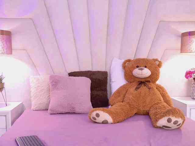 BREE-WATSON webcam