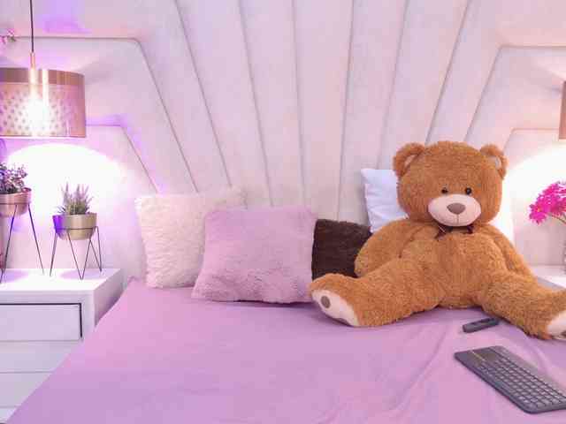 BREE-WATSON webcam