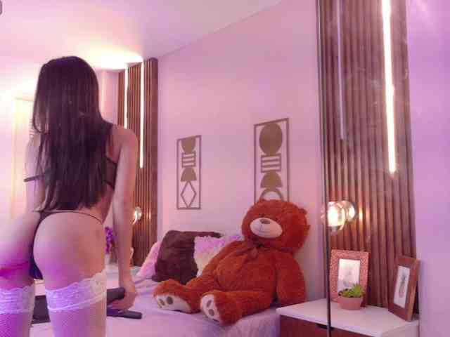 BREE-WATSON webcam