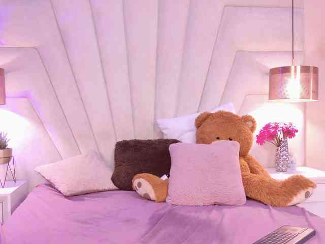 BREE-WATSON webcam