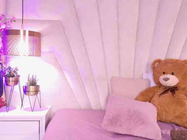 BREE-WATSON webcam