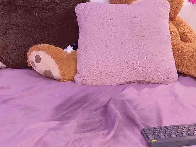 BREE-WATSON webcam