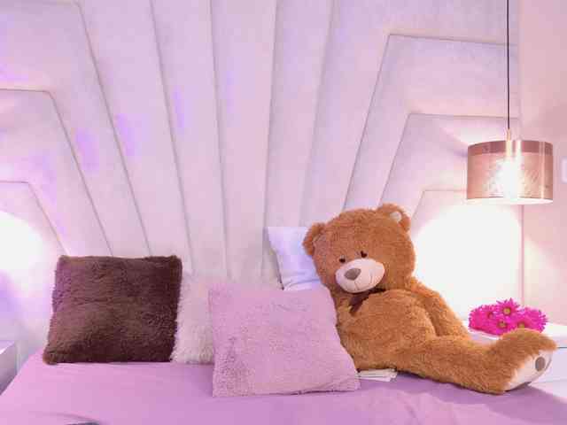 BREE-WATSON webcam