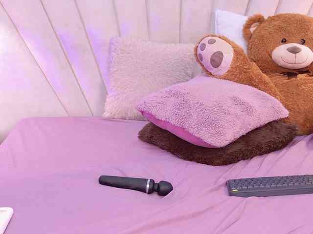 BREE-WATSON webcam