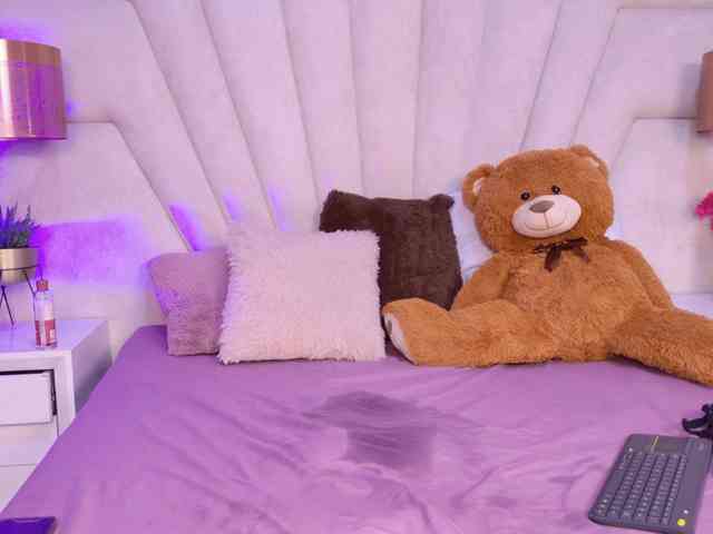 BREE-WATSON webcam