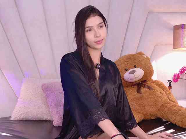 BREE-WATSON webcam