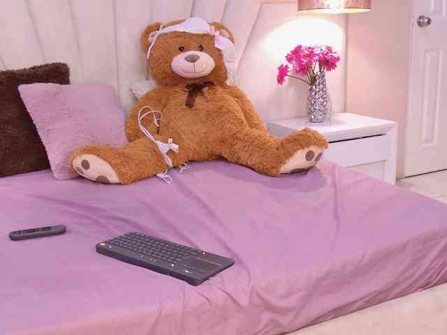 BREE-WATSON webcam