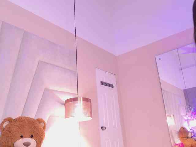 BREE-WATSON webcam