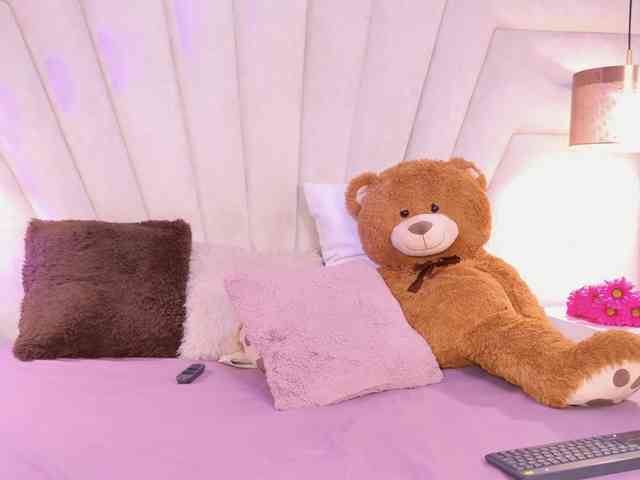 BREE-WATSON webcam