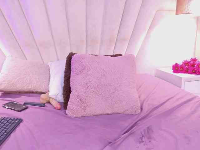 BREE-WATSON webcam