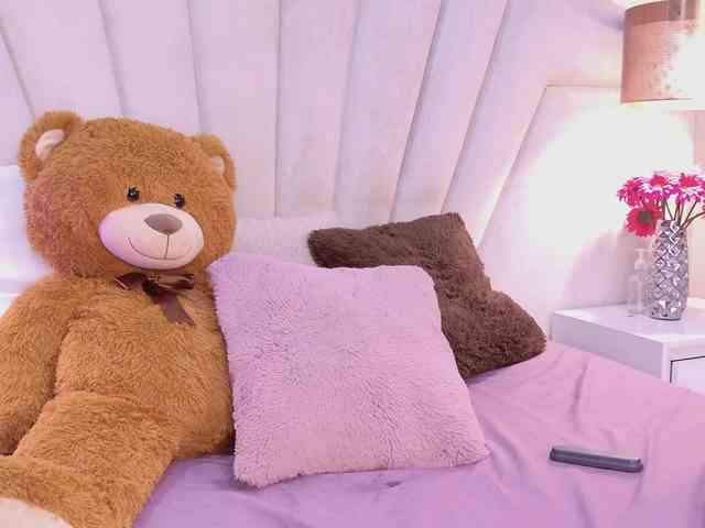 BREE-WATSON webcam