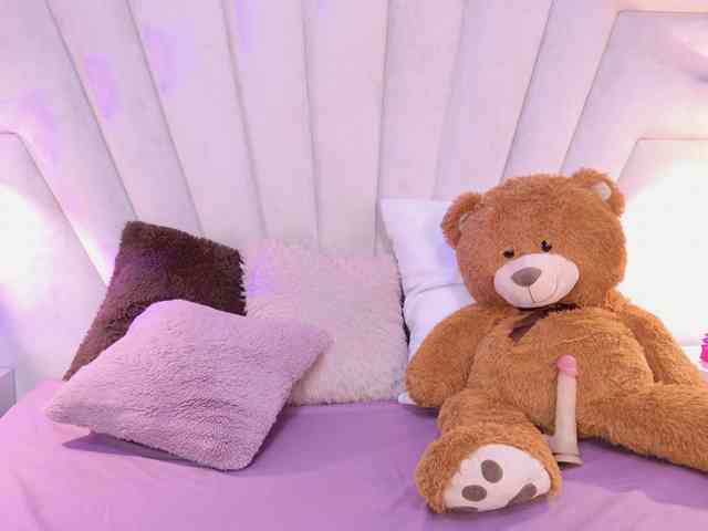 BREE-WATSON webcam
