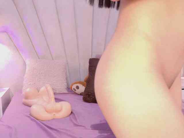 BREE-WATSON webcam