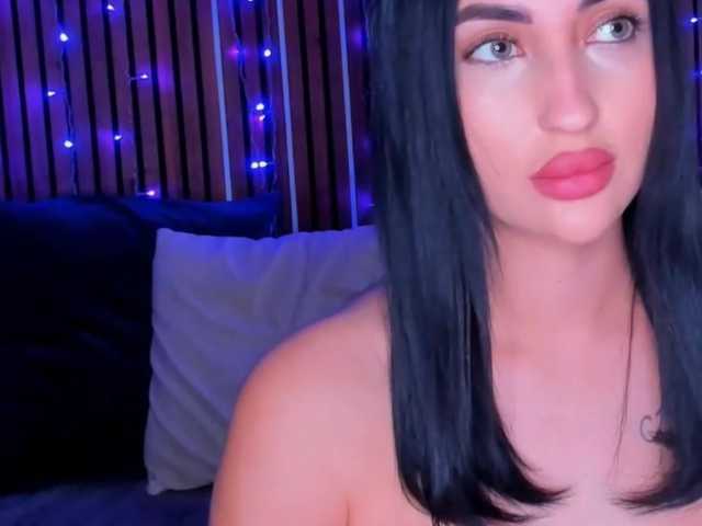 CamillaParis live cam on BongaCams
