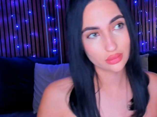 CamillaParis live cam on BongaCams