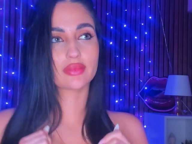 CamillaParis live cam on BongaCams