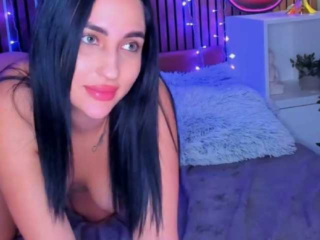 CamillaParis live cam on BongaCams