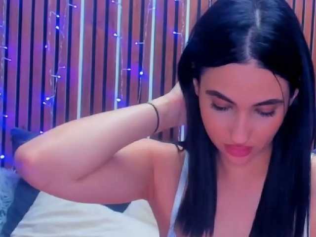 CamillaParis live cam on BongaCams