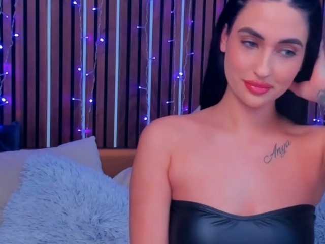 CamillaParis live cam on BongaCams