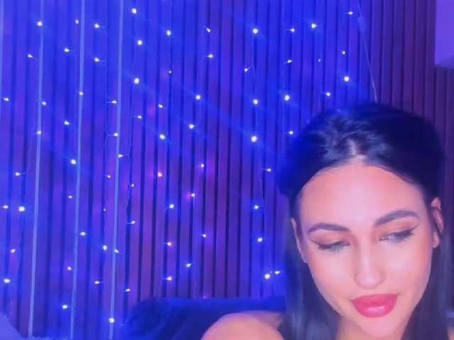 CamillaParis live cam on BongaCams