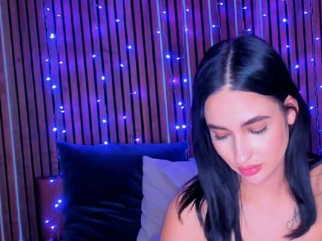CamillaParis live cam on BongaCams