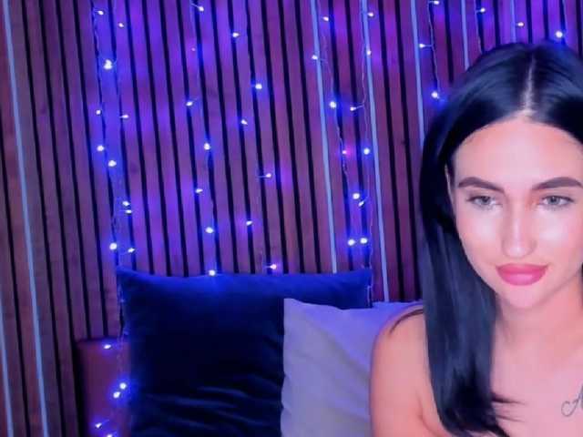 CamillaParis live cam on BongaCams