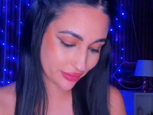 CamillaParis live cam on BongaCams