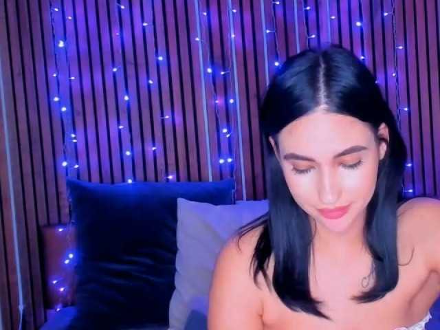 CamillaParis live cam on BongaCams