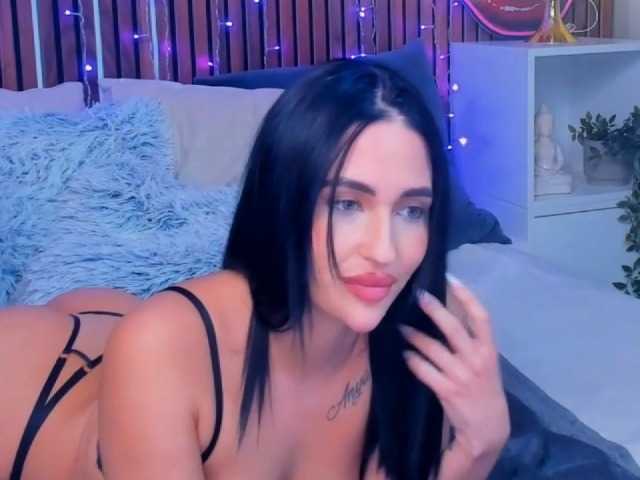 CamillaParis live cam on BongaCams