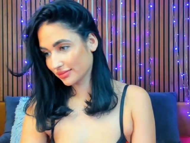 CamillaParis live cam on BongaCams