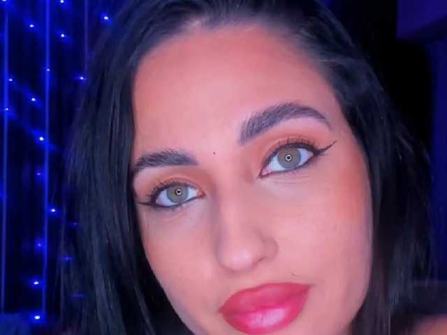 CamillaParis live cam on BongaCams