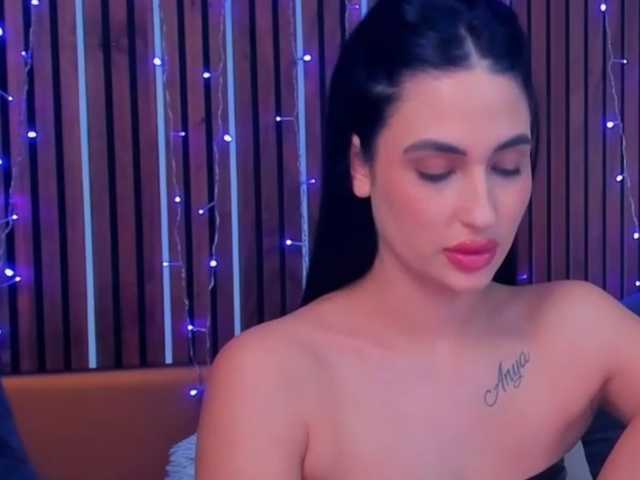 CamillaParis live cam on BongaCams