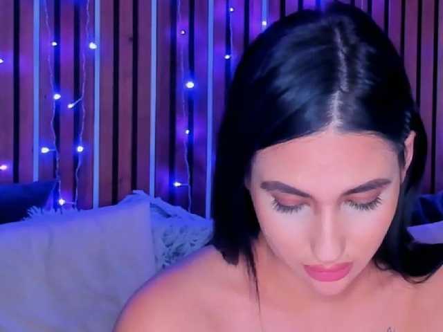CamillaParis live cam on BongaCams