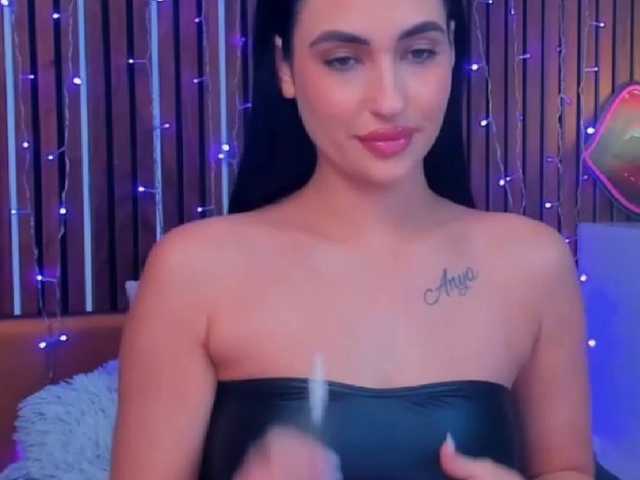 CamillaParis live cam on BongaCams