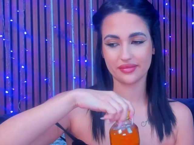 CamillaParis live cam on BongaCams