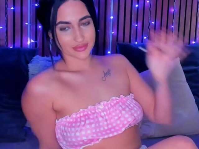 CamillaParis live cam on BongaCams