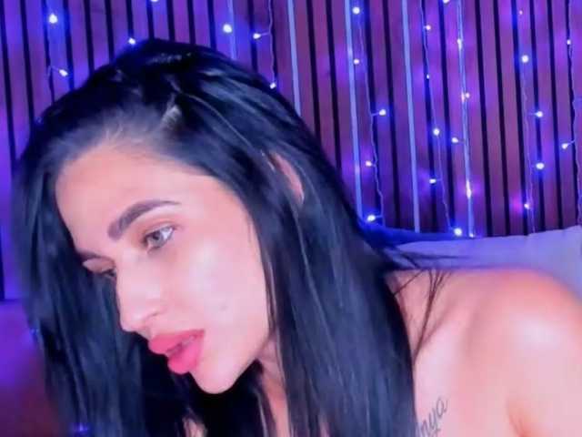 CamillaParis live cam on BongaCams