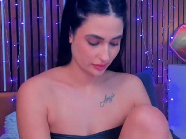 CamillaParis live cam on BongaCams