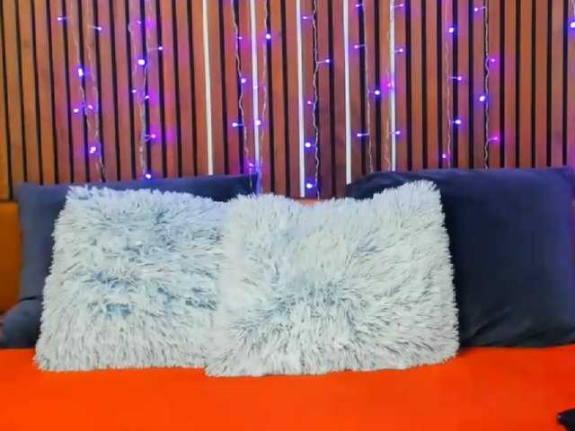 CamillaParis live webcam show