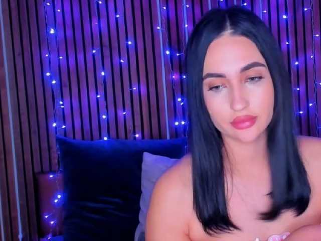 CamillaParis live cam on BongaCams